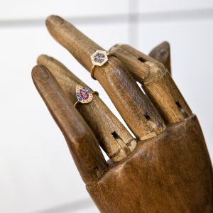 Ring Zuhno Fine Yellow Gold K14 with Diamonds and Sapphires